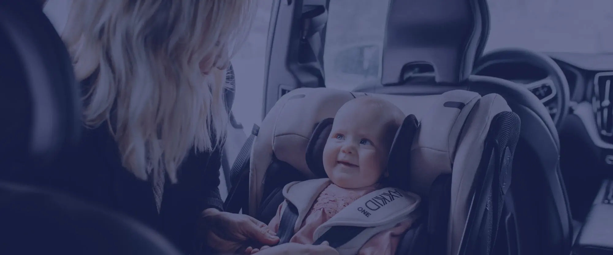 Hur du ska placera barnet i bilbarnstolen